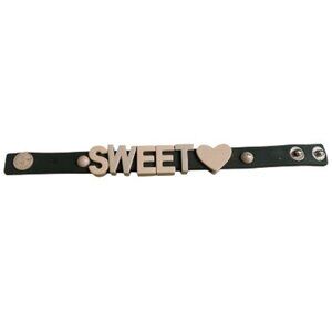 NWOT BCBG BCBGENERATION Y2K SWEETHEART VALENTINE GRAY FAUX LEATHER BRACELET